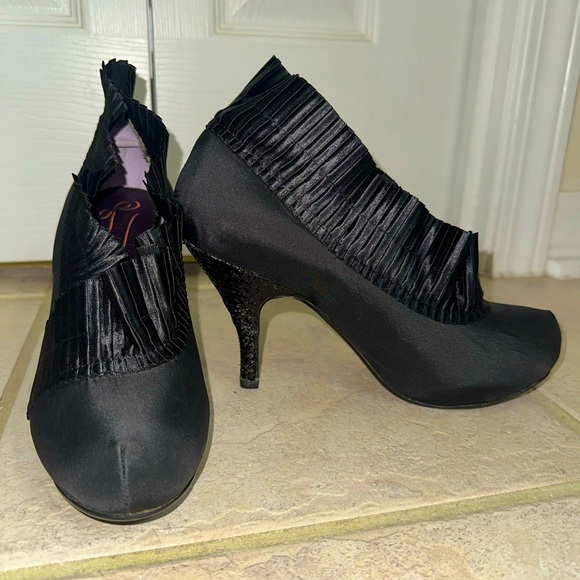 Poetic License Black Heels NWOT - Never Worn Size EU37 - Picture 1 of 5